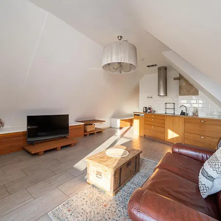 Castle Street Rooftop Retreats By Innorental Daire Riga