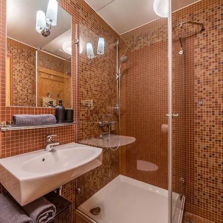 Daire Castle Street Rooftop Retreats By Innorental Riga