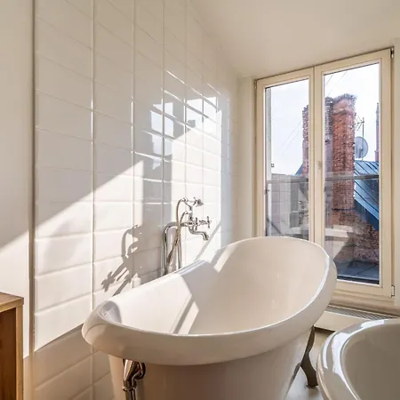 Castle Street Rooftop Retreats By Innorental Daire