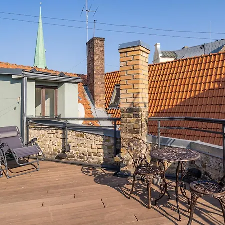 Castle Street Rooftop Retreats By Innorental Daire Riga